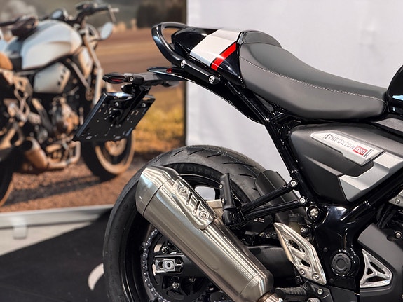Triumph Thruxton 400 2027 // Få med deler og utstyr til en verdi av 10 000kr! // 9 of 19