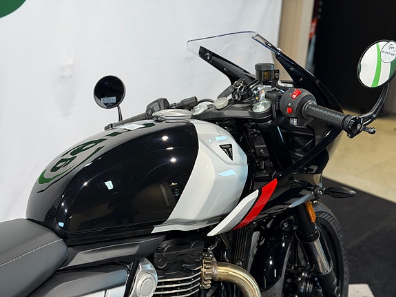 Triumph Thruxton 400 2027 // Få med deler og utstyr til en verdi av 10 000kr! // 8 of 19