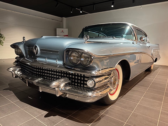 Buick Roadmaster 5 of 30