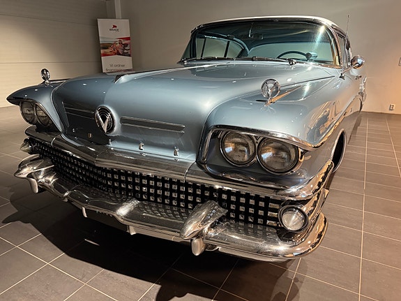 Buick Roadmaster 2 of 30
