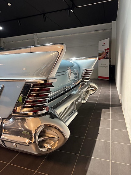 Buick Roadmaster 13 of 30