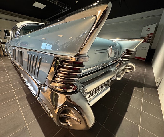 Buick Roadmaster 15 of 30