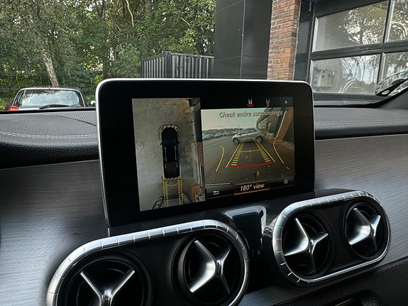 Mercedes-Benz X250 d 22 of 26