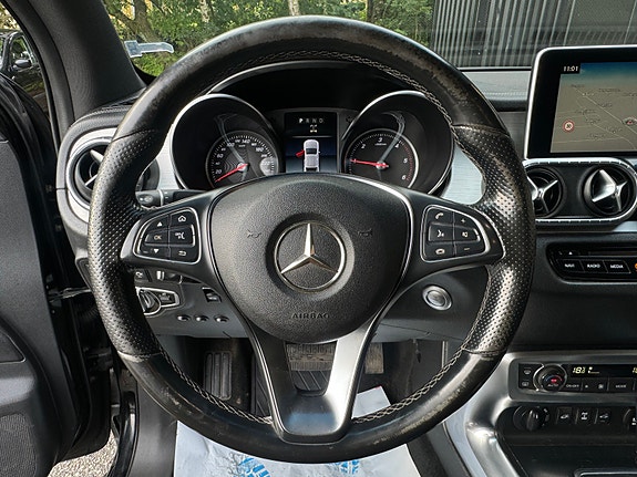 Mercedes-Benz X250 d 16 of 26