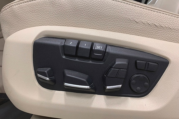 BMW X5 10 of 16