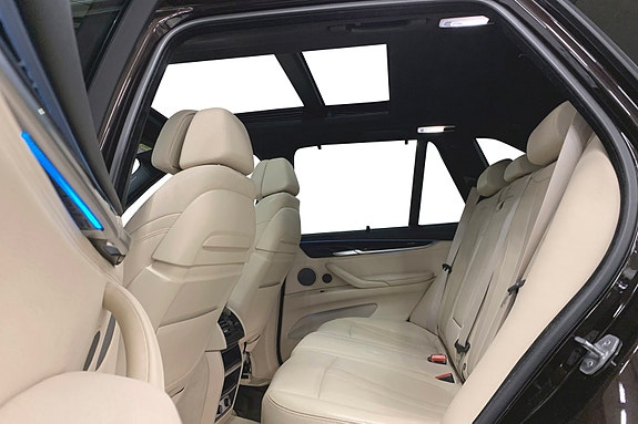 BMW X5 4 of 16