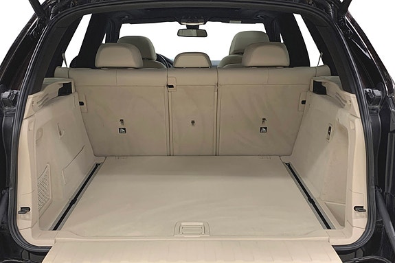 BMW X5 16 of 16