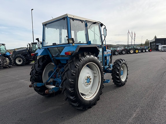 Ford 4610 13 of 30