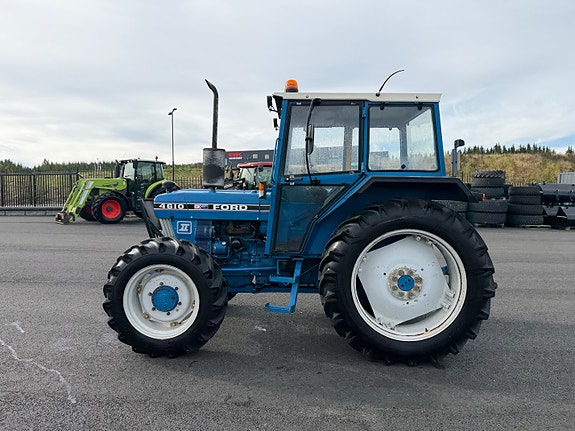 Ford 4610 3 of 30