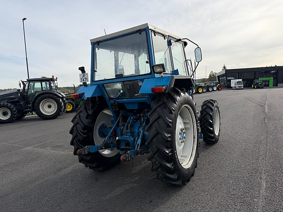 Ford 4610 12 of 30