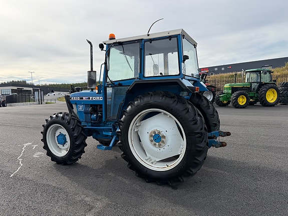Ford 4610 8 of 30