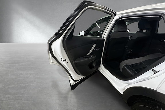 Citroen E-C4 24 of 30