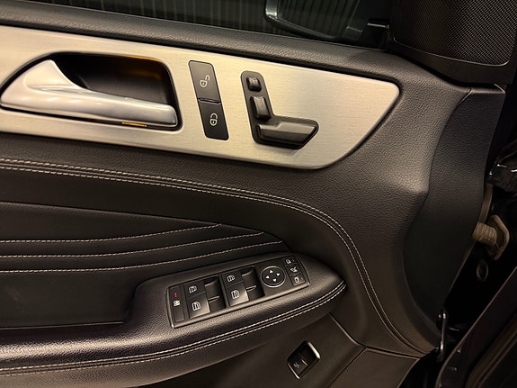 Mercedes-Benz ML250 16 of 30
