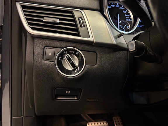 Mercedes-Benz ML250 20 of 30