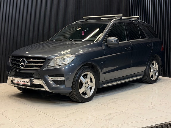 Mercedes-Benz ML250 7 of 30