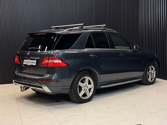 Mercedes-Benz ML250 13 of 30
