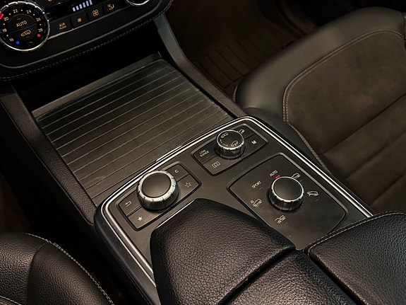 Mercedes-Benz ML250 30 of 30