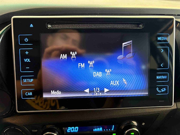 Toyota HiLux 11 of 18