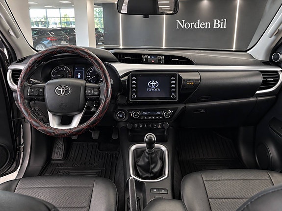 Toyota HiLux 6 of 18