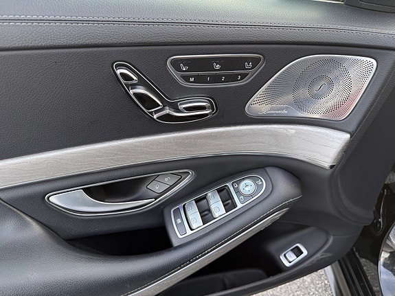 Mercedes-Benz S350 d 24 of 30