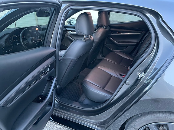 Mazda 3 25 of 30
