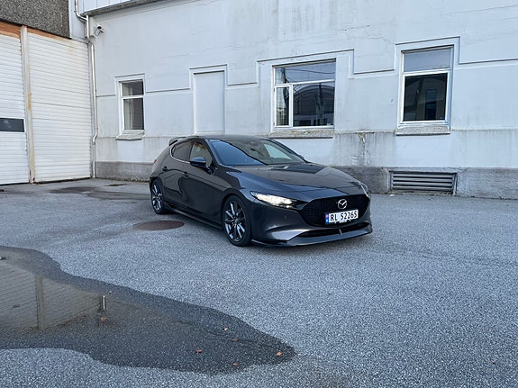 Mazda 3 2 of 30