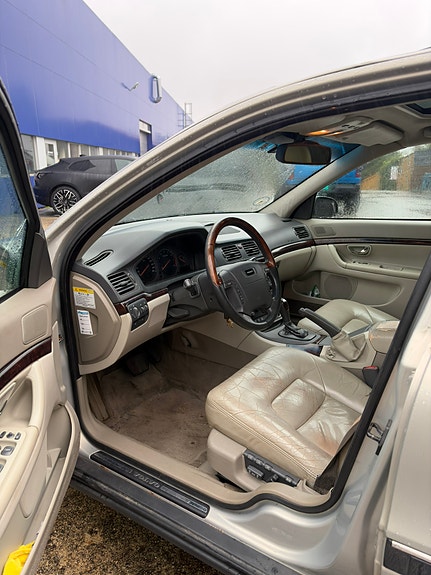 Volvo S80 13 of 25