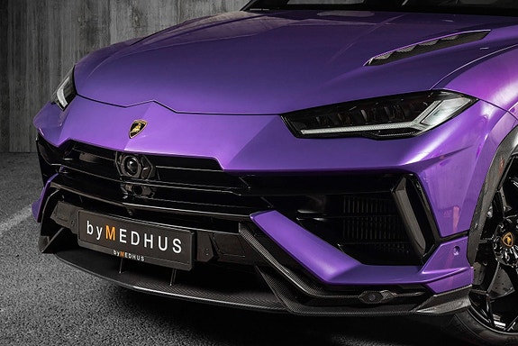 Lamborghini Urus 10 of 30