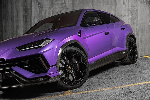 Lamborghini Urus 14 of 30