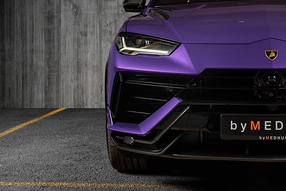 Lamborghini Urus 5 of 30