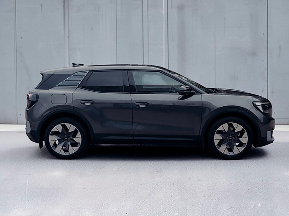 Ford Explorer 4 of 30