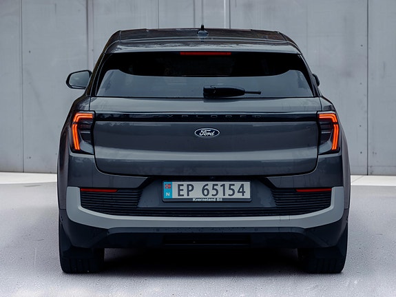 Ford Explorer 6 of 30