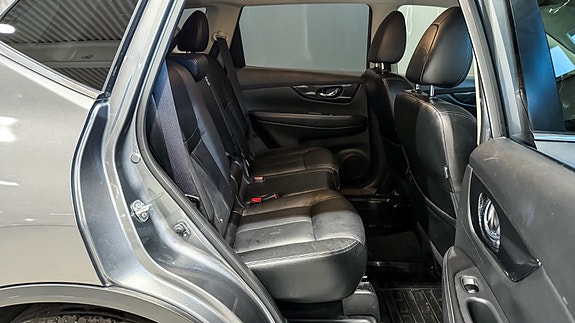 Nissan X-Trail 18 of 30