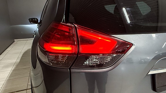 Nissan X-Trail 14 of 30