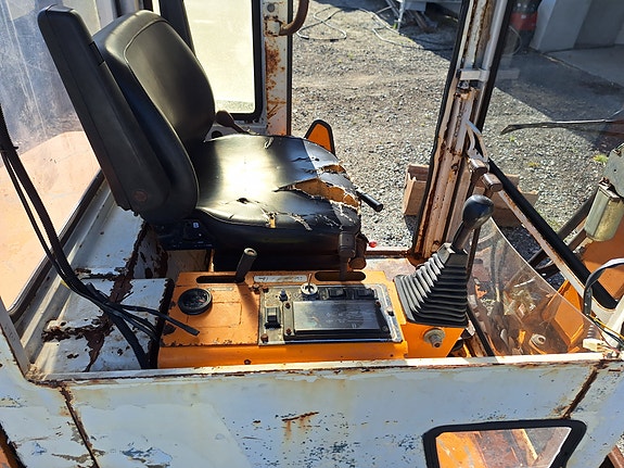 Hanix N 150-2 11 of 20