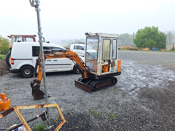 Hanix N 150-2 3 of 20