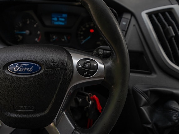 Ford Transit 29 of 30