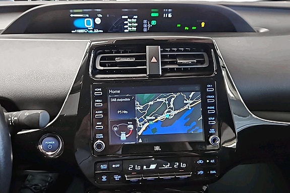 Toyota Prius Plug-in Hybrid 13 of 20