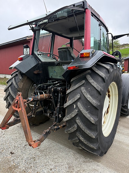 Valtra 6200 5 of 9