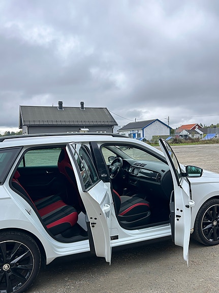 Skoda Fabia 27 of 30