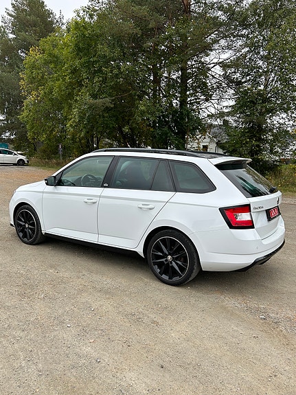 Skoda Fabia 10 of 30