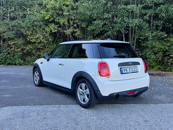 MINI One 4 of 15