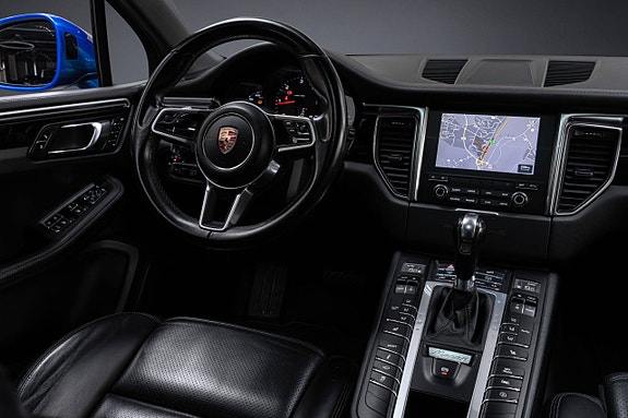 Porsche Macan 19 of 30