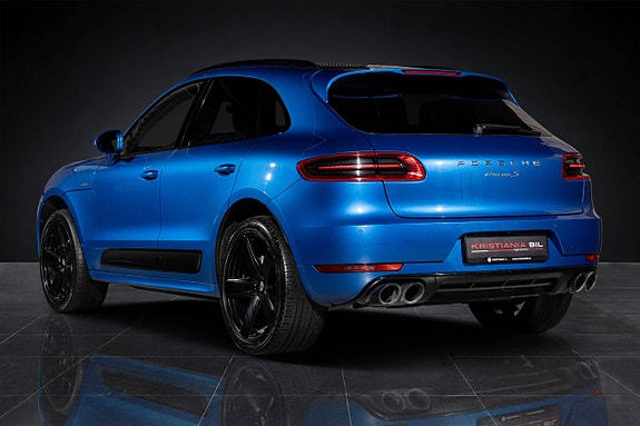 Porsche Macan 2 of 30