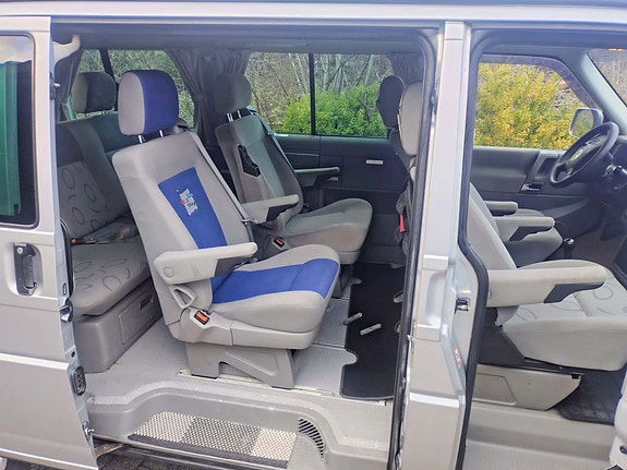 Volkswagen Multivan 11 of 16