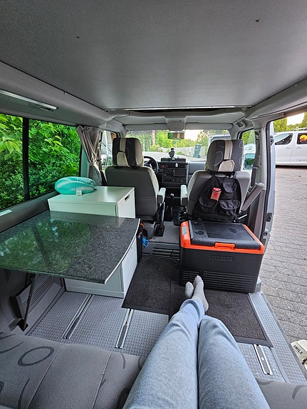 Volkswagen Multivan 6 of 16