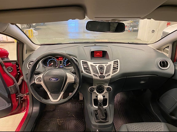 Ford Fiesta 20 of 23