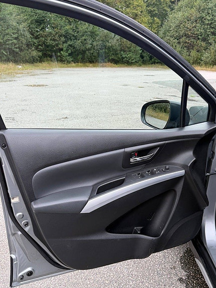 Suzuki SX4 S-Cross 7 of 14