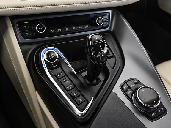 BMW i8 14 of 19