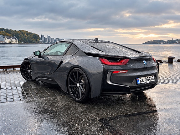BMW i8 6 of 19